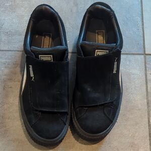 Puma Black Velcro Sneakers Size 9.5 (Women)